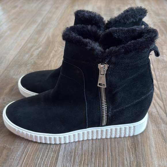 Steven Suede Ankle Boots - Picture 2 of 11